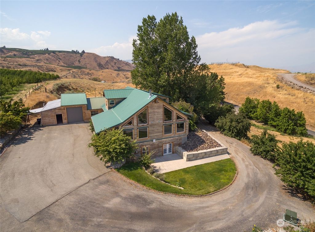 4784 Crown Lane, Malaga, WA 98828