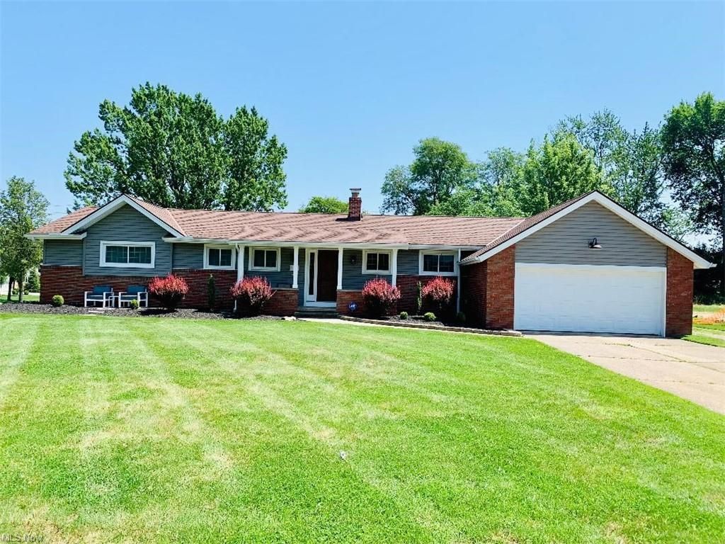 2545 Deborah Dr, Beachwood, OH 44122