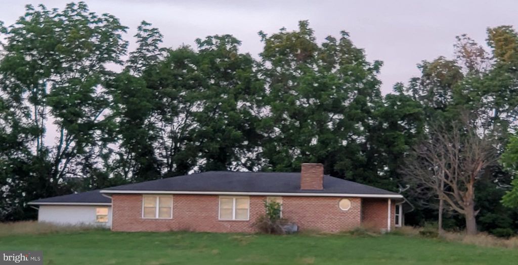 230 Reedville Rd, Oxford, PA 19363