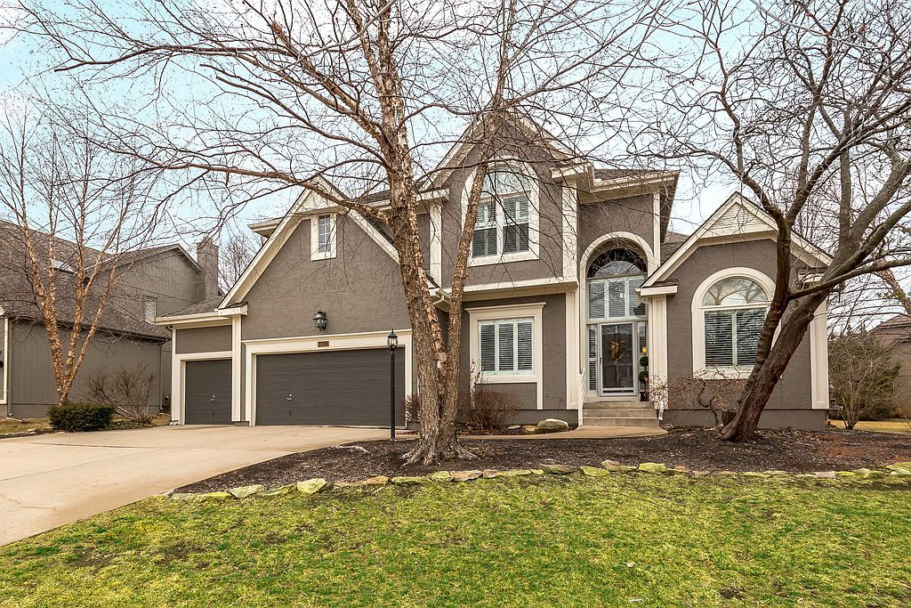 recently sold homes in overland park ks