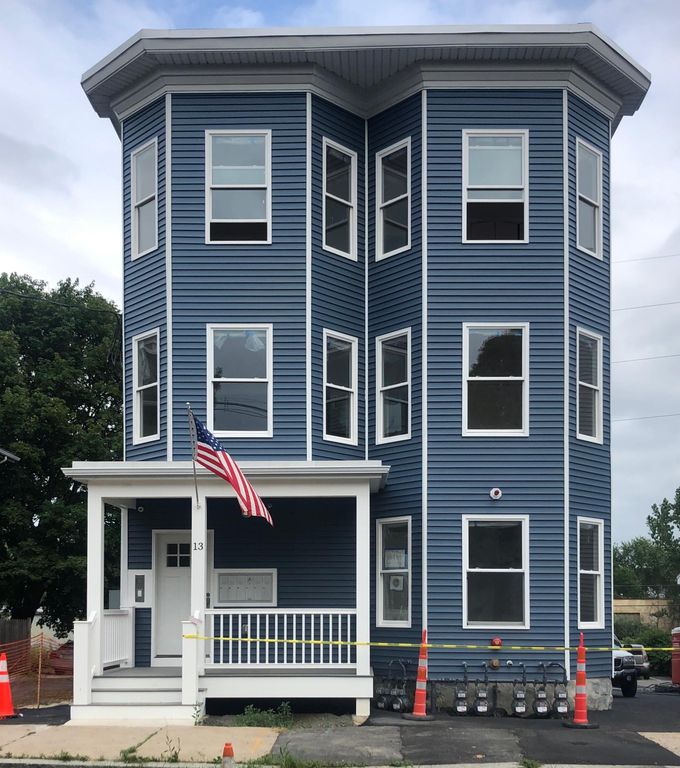 13 Beckford St #3A, Beverly, MA 01915