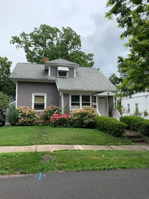 6 Maple St, Pittsford, NY 14534