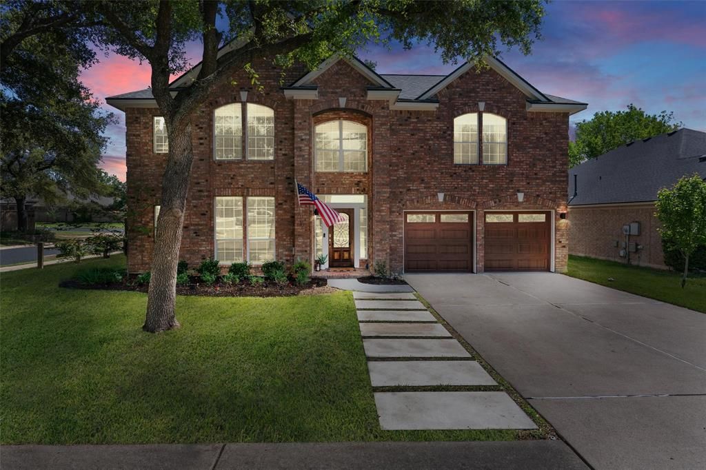 4453 Hunters Lodge Dr, Round Rock, TX 78681