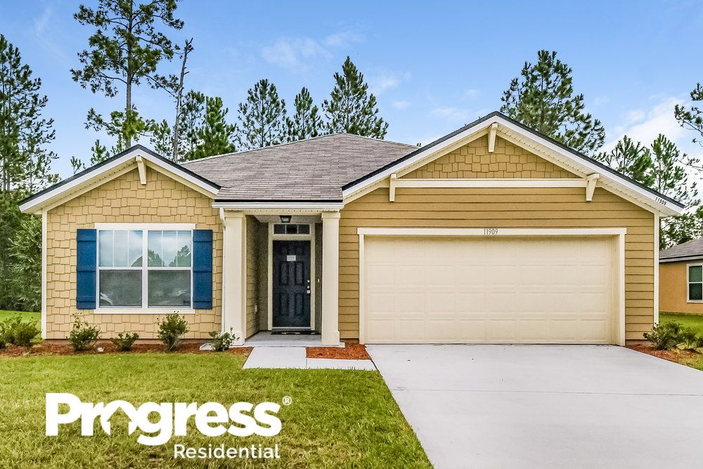 11909 Carson Lake Dr W, Jacksonville, FL 32221