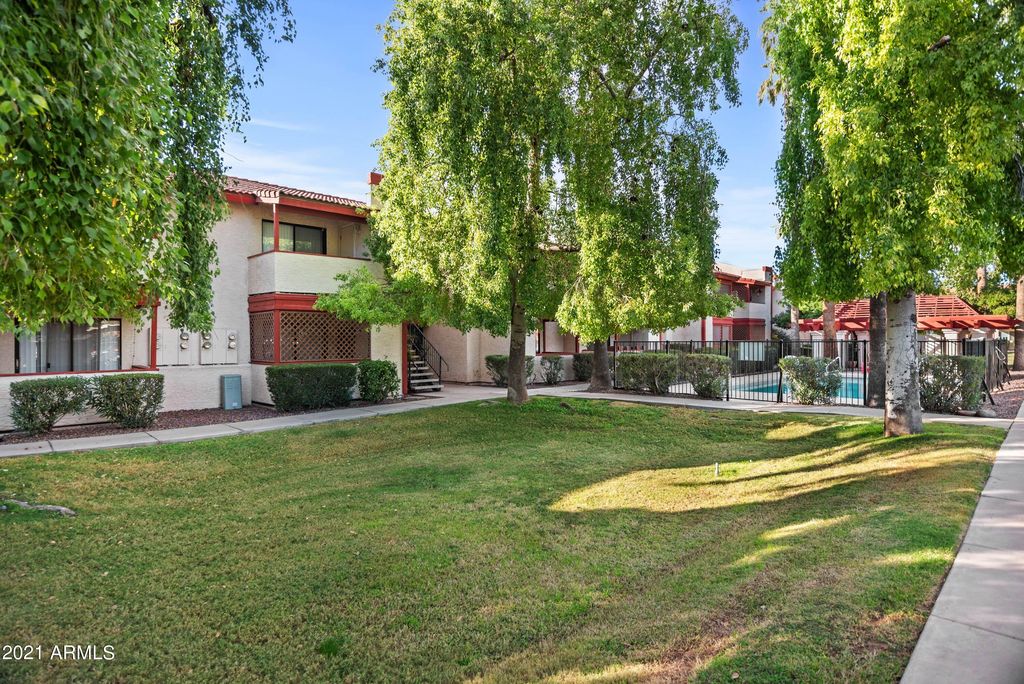 4211 E Palm Ln #207, Phoenix, AZ 85008