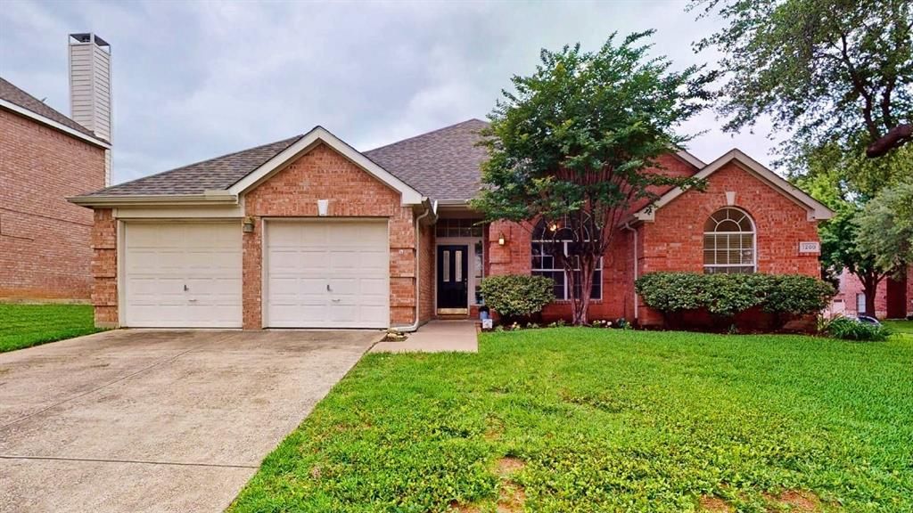 1200 Blairwood Dr, Flower Mound, TX 75028