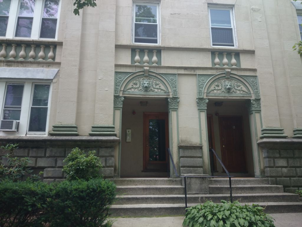 74 Egmont St #6, Brookline, MA 02446