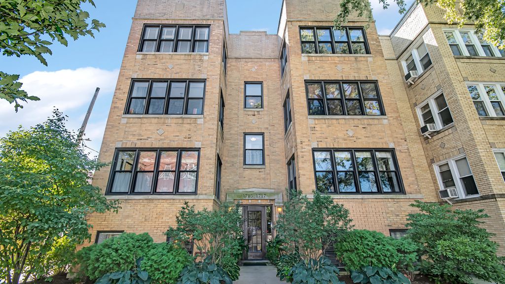 1715 W Bryn Mawr Ave, Chicago, IL 60660