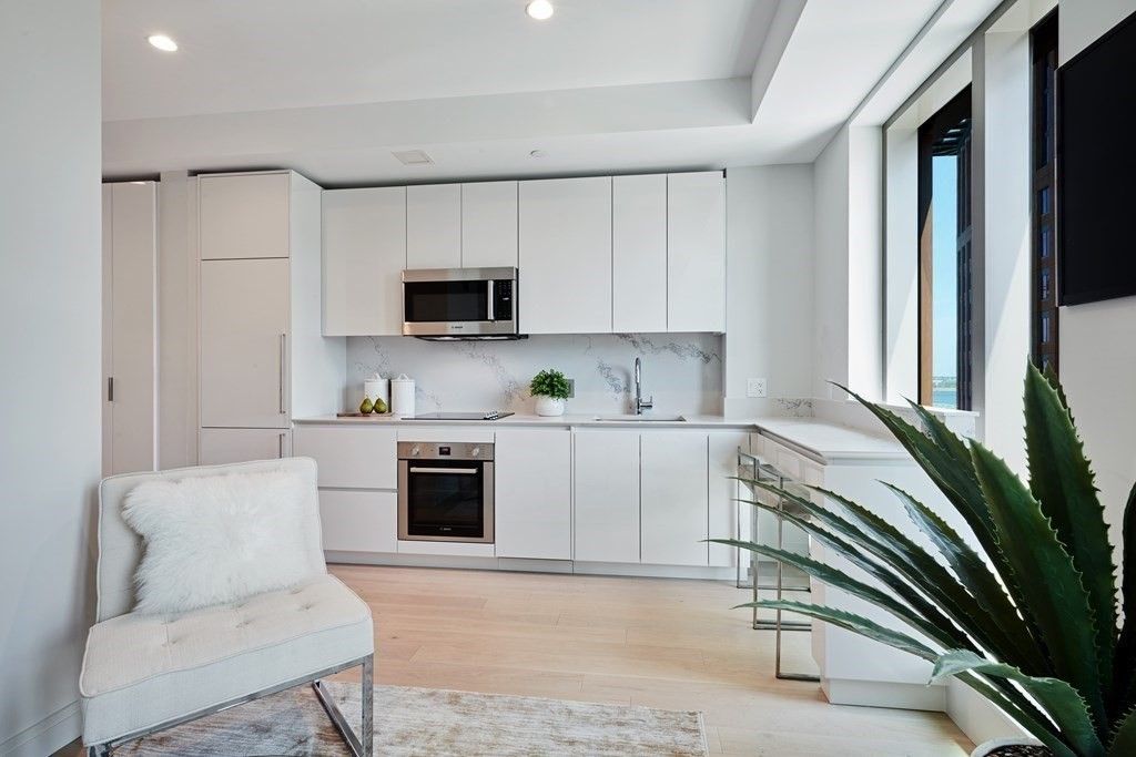 135 Seaport Blvd #1218, Boston, MA 02210