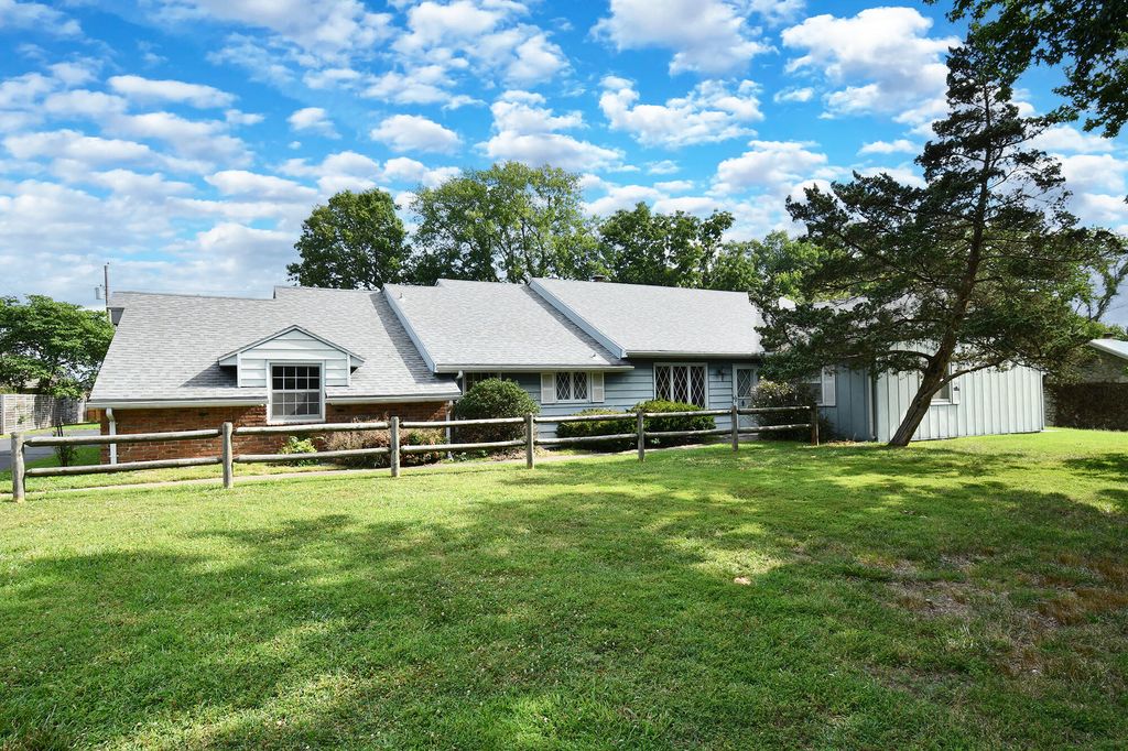 1311 East River Road, Springfield, MO 65804 Trulia
