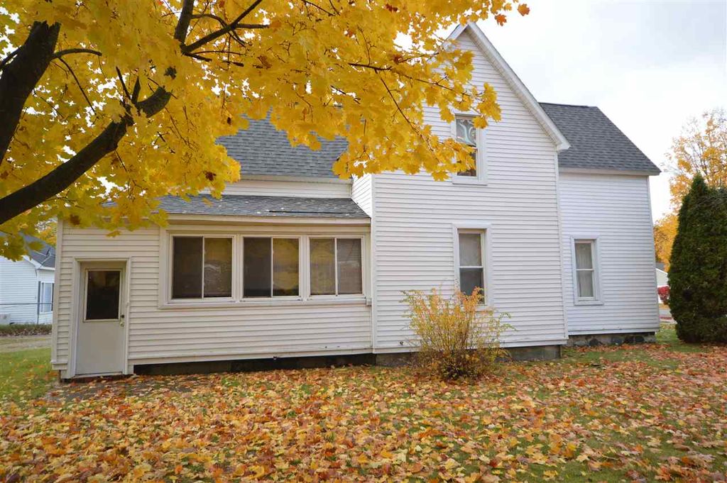 218 E Cedar St, Boyne City, MI 49712 Trulia