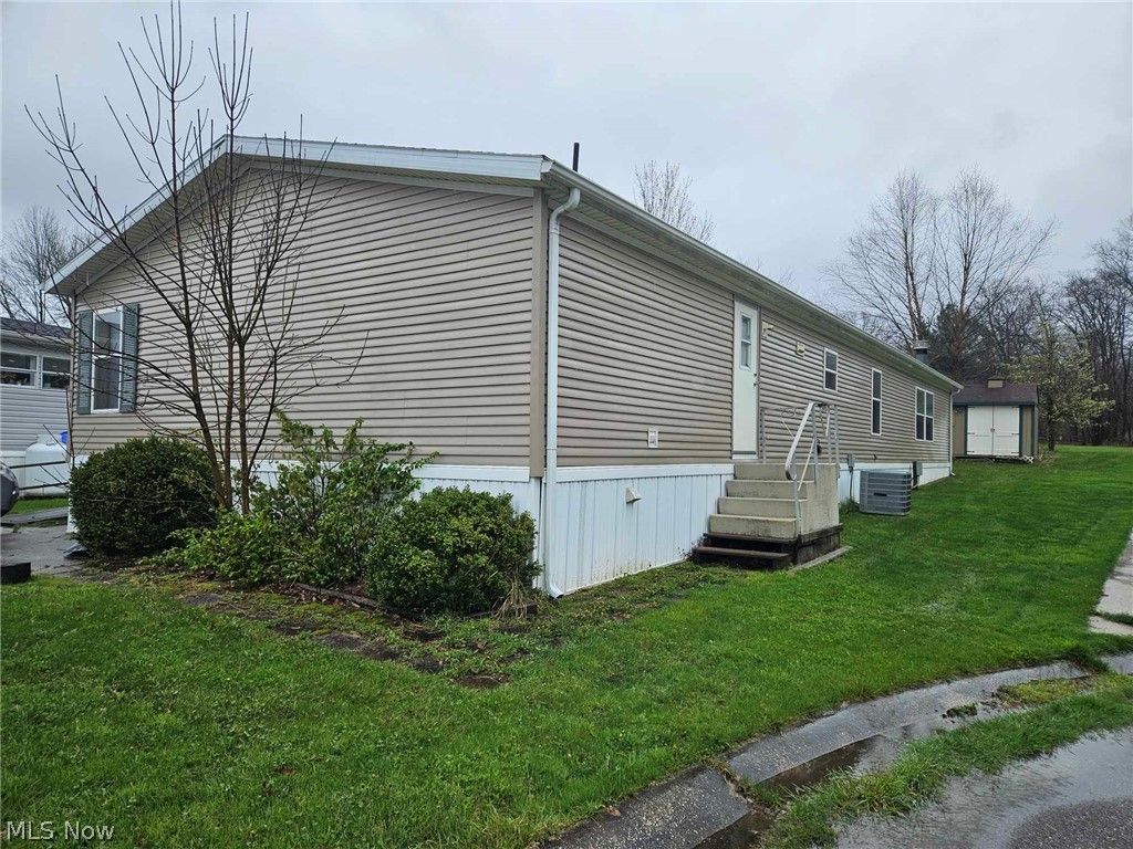 10039 State Route 700 #118, Mantua, OH, 44255