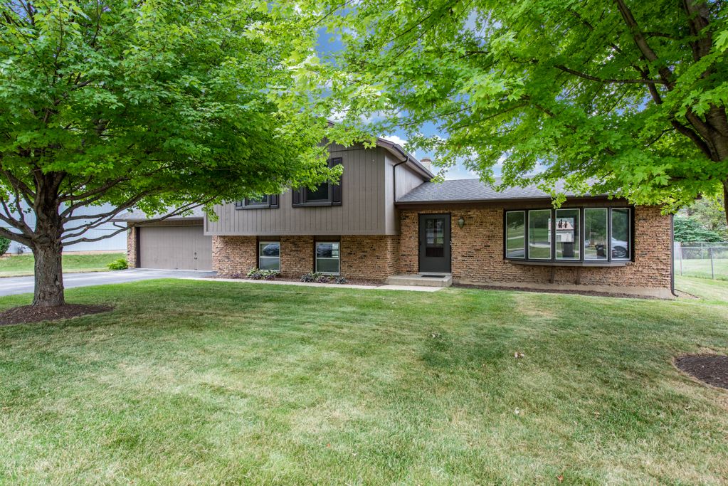 120 N Green St, Mchenry, IL 60050