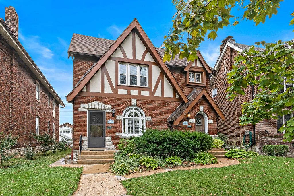 4972 Miami St #1F, Saint Louis, MO 63139