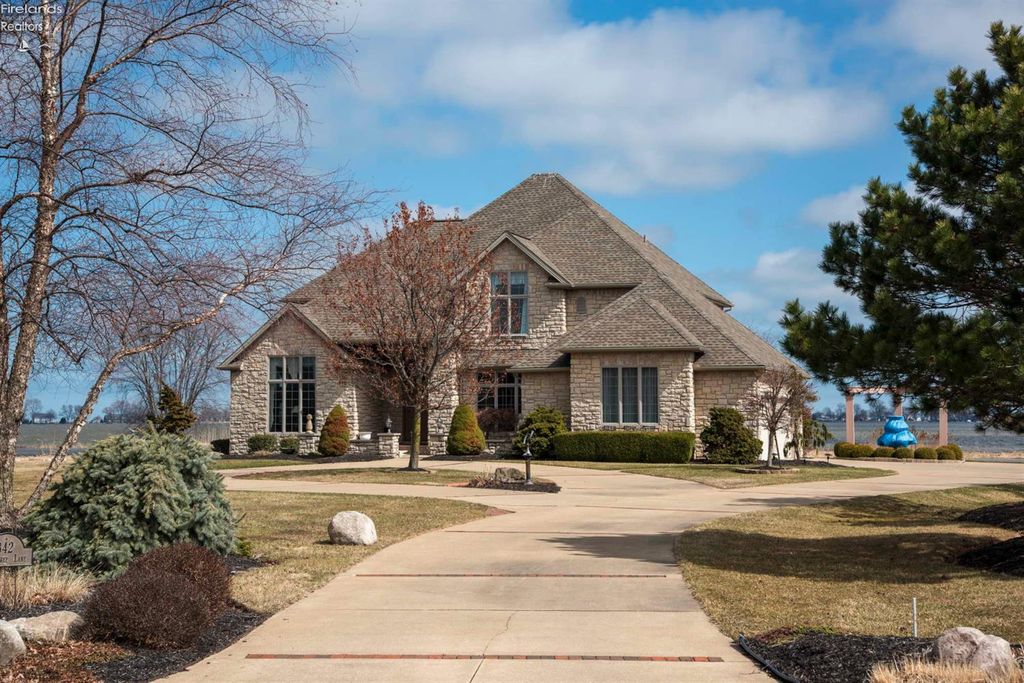 842 Crosstree Ln, Sandusky, OH 44870 Trulia 842 Crosstree Ln, Sandusky, OH 44870 Trulia