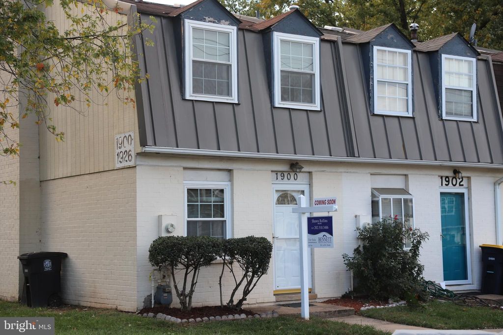 1900 Village Green Dr #F-158, Hyattsville, MD 20785