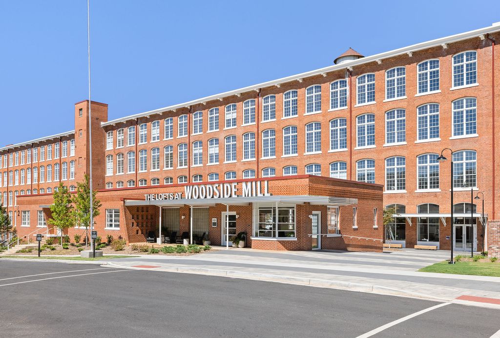 1 E Main St, Greenville, SC 29611