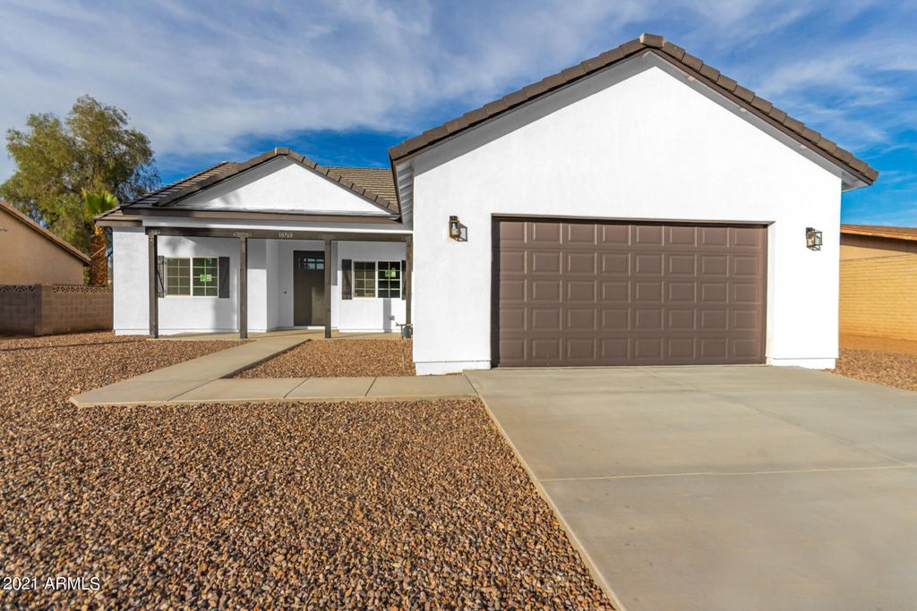 10760 W Guaymas Dr, Arizona City, AZ 85123