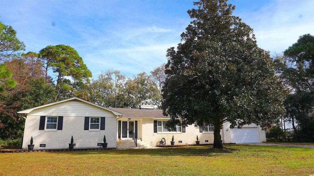 1519 Crooked Pine Dr., Surfside Beach, SC 29575