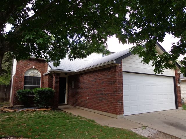 2521 Claudia Dr, Leander, TX 78641