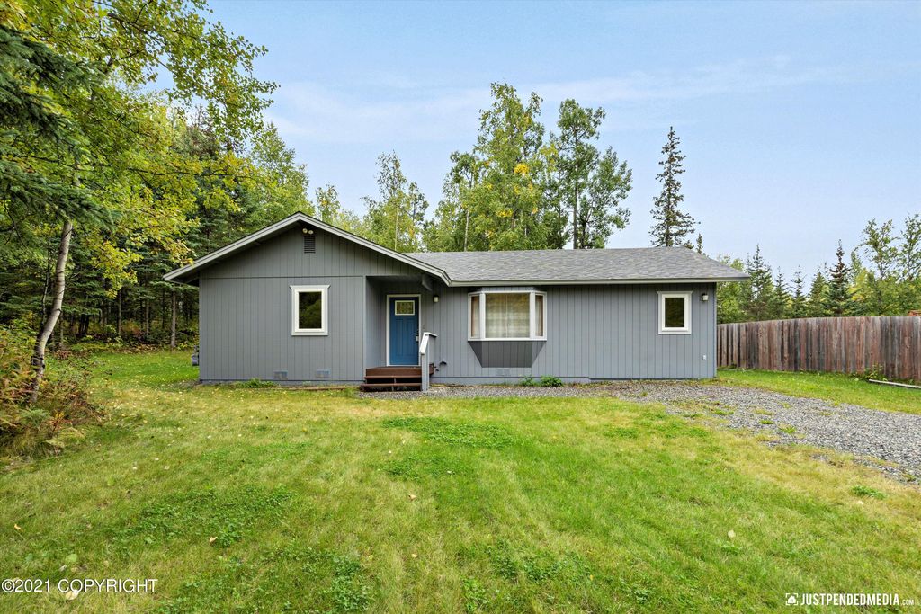 2024 E Red Fox Dr, Wasilla, AK 99654
