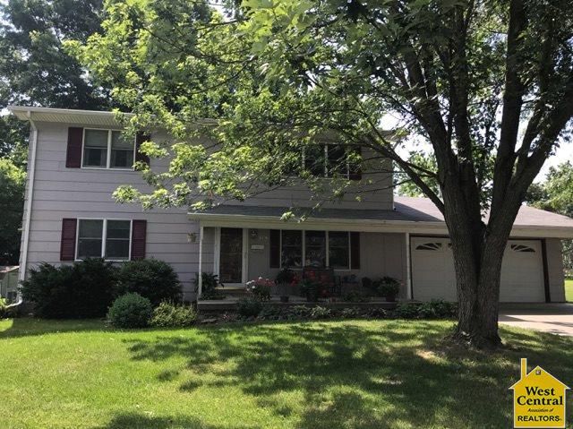 104 SW Boulevard Ct, Sedalia, MO 65301