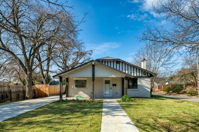 2600 College Ave, Fort Worth, TX 76110