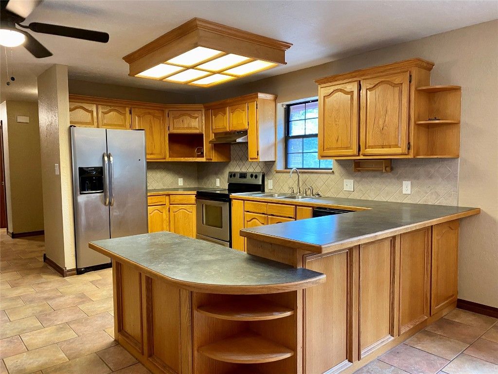 77 SW Oak Dr, Indiahoma, OK 73552 See Est. Value, Schools & More