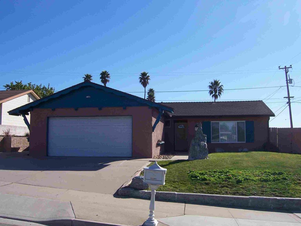 689 Moonglow Rd, Lompoc, CA 93436