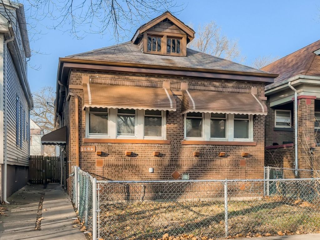 7806 S Kimbark Ave, Chicago, IL 60619