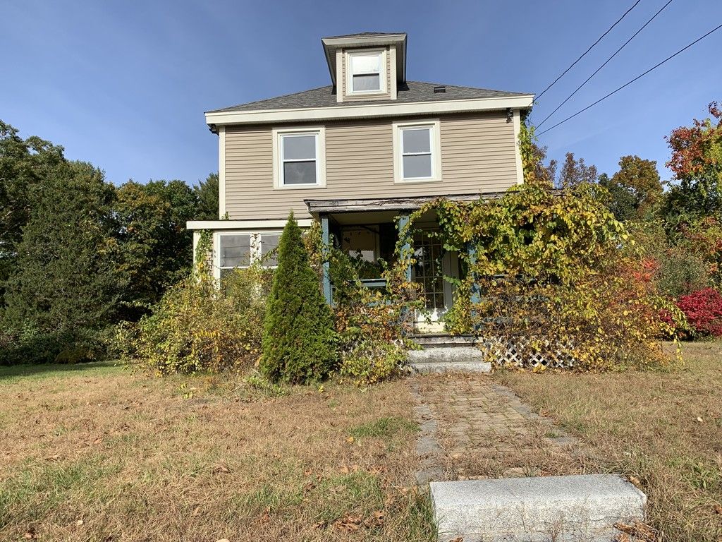 844 Amesbury Rd, Haverhill, MA 3 Bed, 2 Bath SingleFamily Home 8