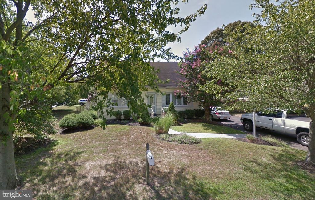 9040 Harvey Ave, Pennsauken, NJ 08110