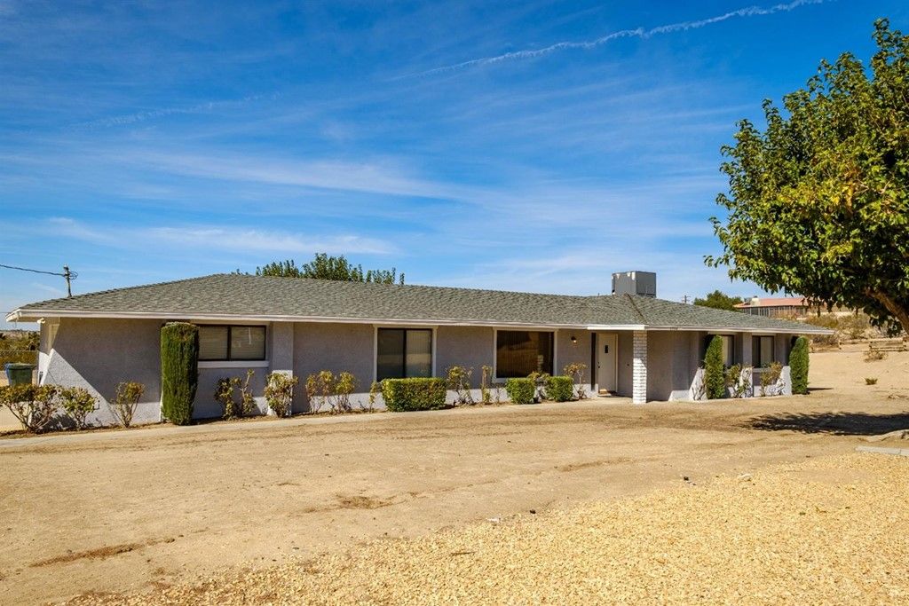 13944 Pamlico Rd, Apple Valley, CA 92307