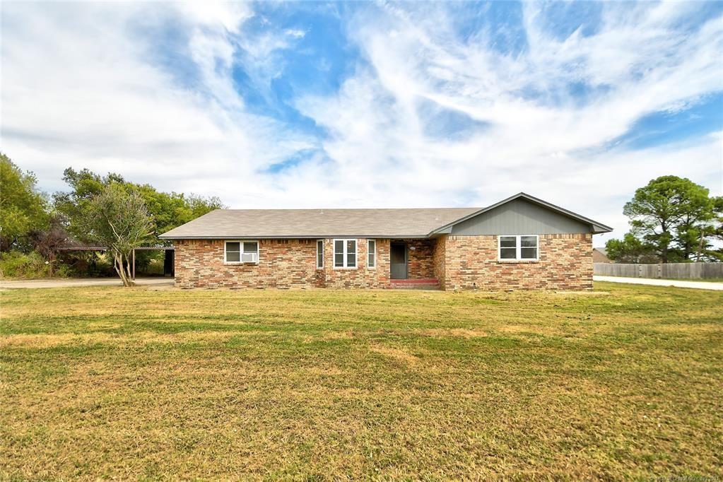 4153 Hedges Rd, Ardmore, OK 73401