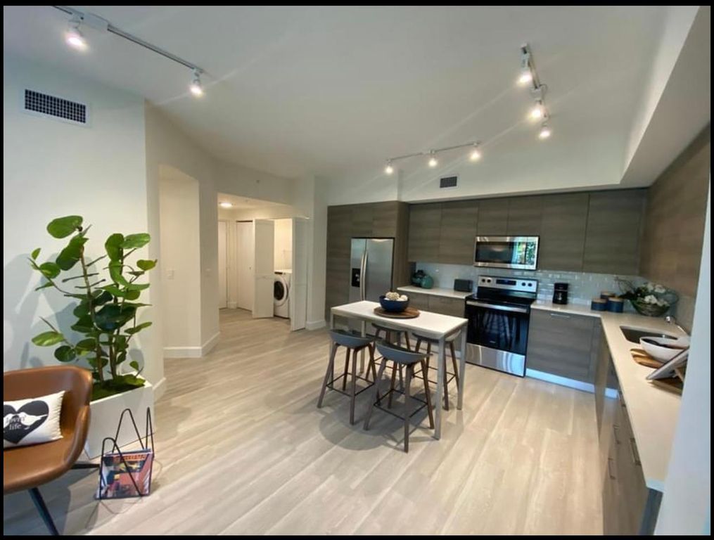 2 Bedroom Apartments For Rent In Miami Lakes Fl 19 Rentals Trulia