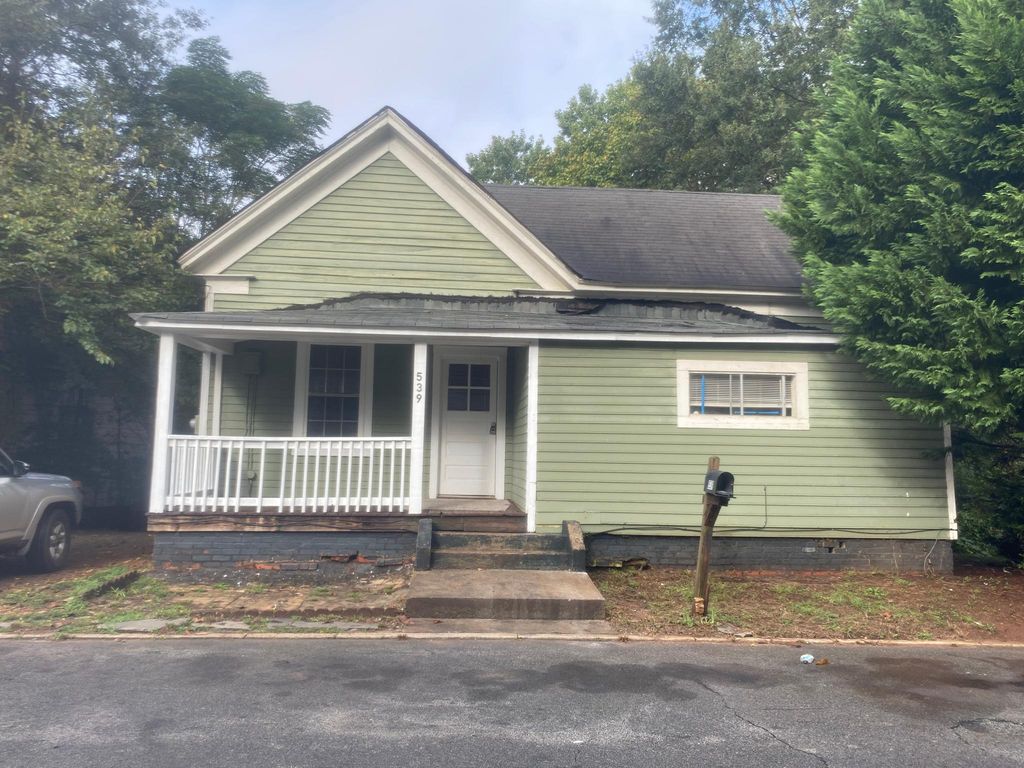 539 N 12th St, Griffin, GA 30223