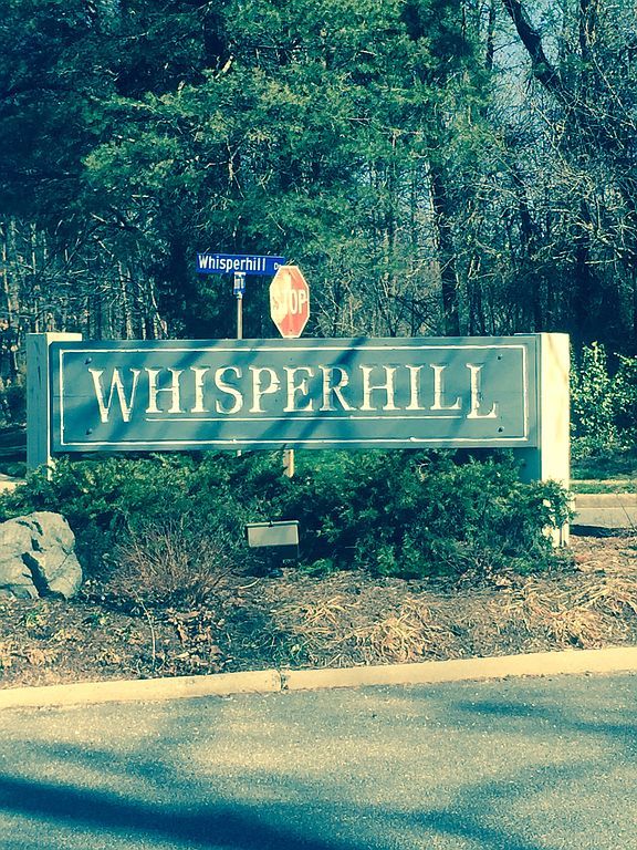 1755 Whisperhill Dr, Reston, VA 20194