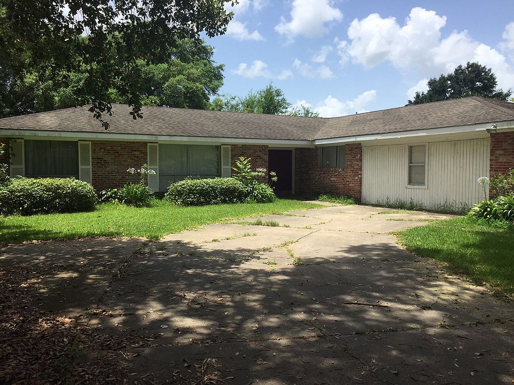 330 Arlington Dr, Lake Charles, LA 70605 Trulia