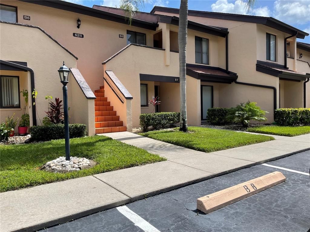 6211 Timber Lake Dr #B8, Sarasota, FL 34243