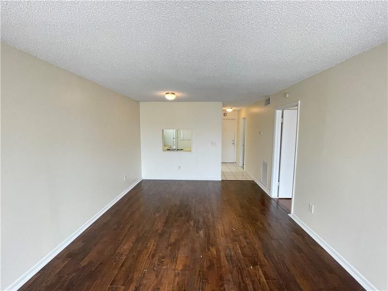 2800 NW 56th Ave #F403, Lauderhill, FL 33313