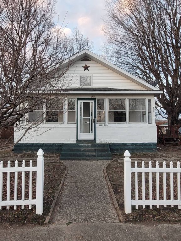 404 E Franklin St, Palestine, IL 62451 MLS 11243183 Trulia