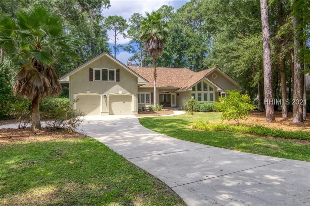 56 Sussex Ln, Hilton Head Island, SC 29926