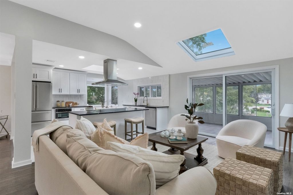 7 Cutter Place, West Babylon, NY 11704 Trulia