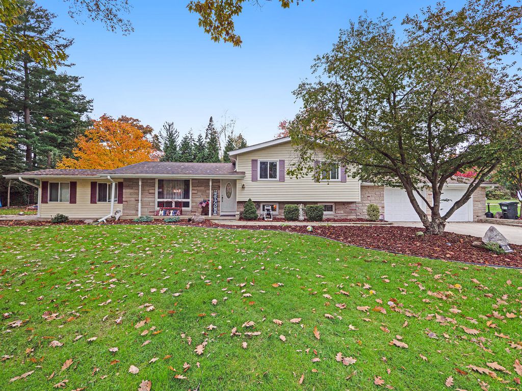 3510 Balmars Ave, Jackson, MI 49201