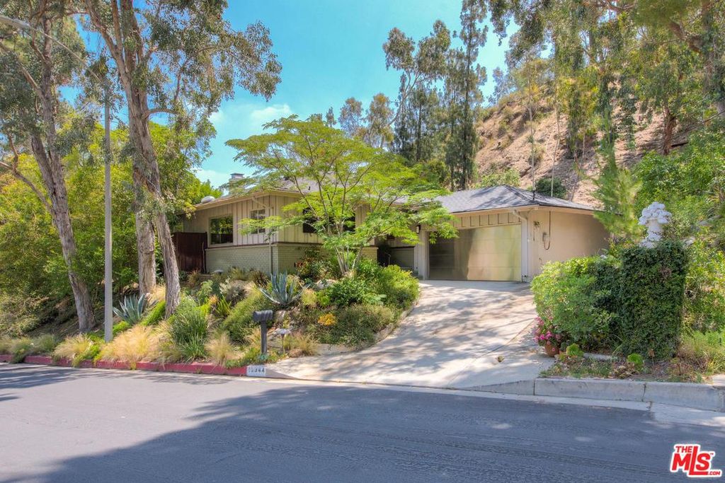 16944 Escalon Dr, Encino, CA 91436 Trulia