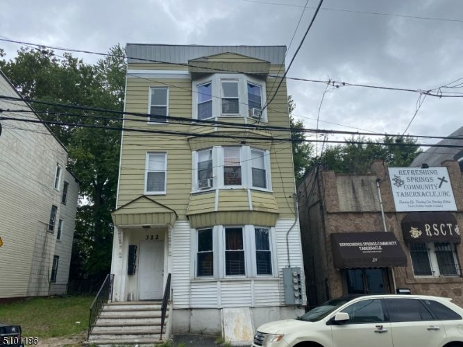 322 S 7th St, Newark, NJ 07103