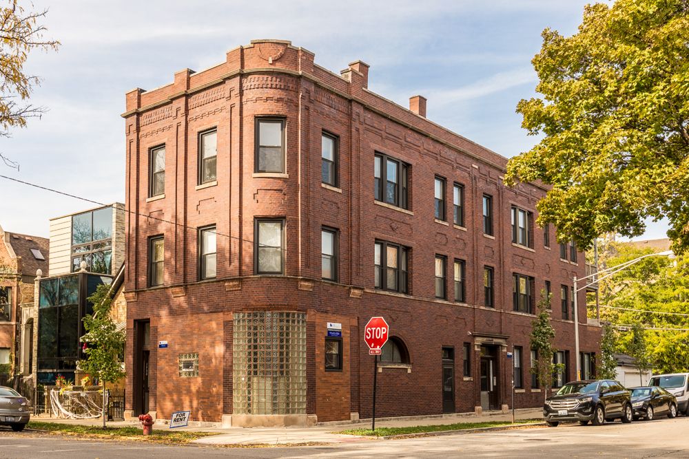 1934 W Cortland St, Chicago, IL 60622