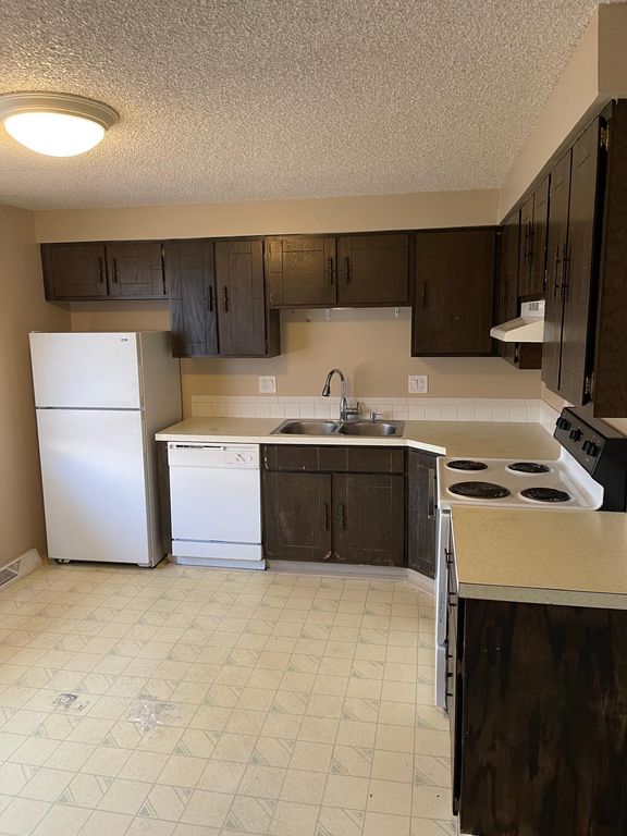 1974 McCall Pl #2, Longmont, CO 80501