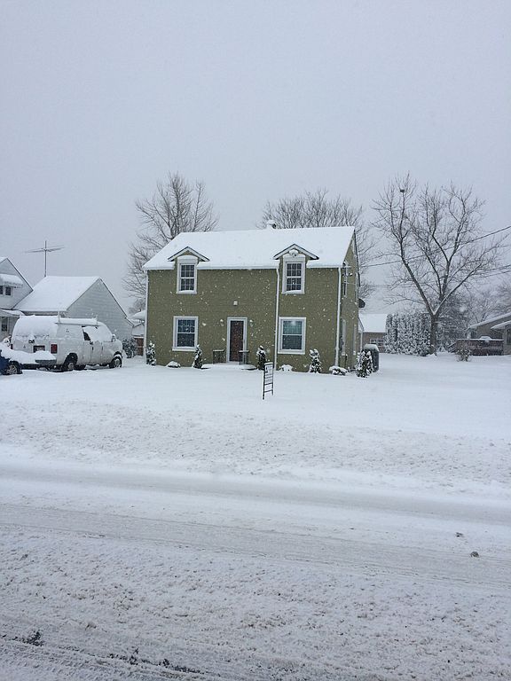 4926 Buckeye Rd, Emmaus, PA 18049