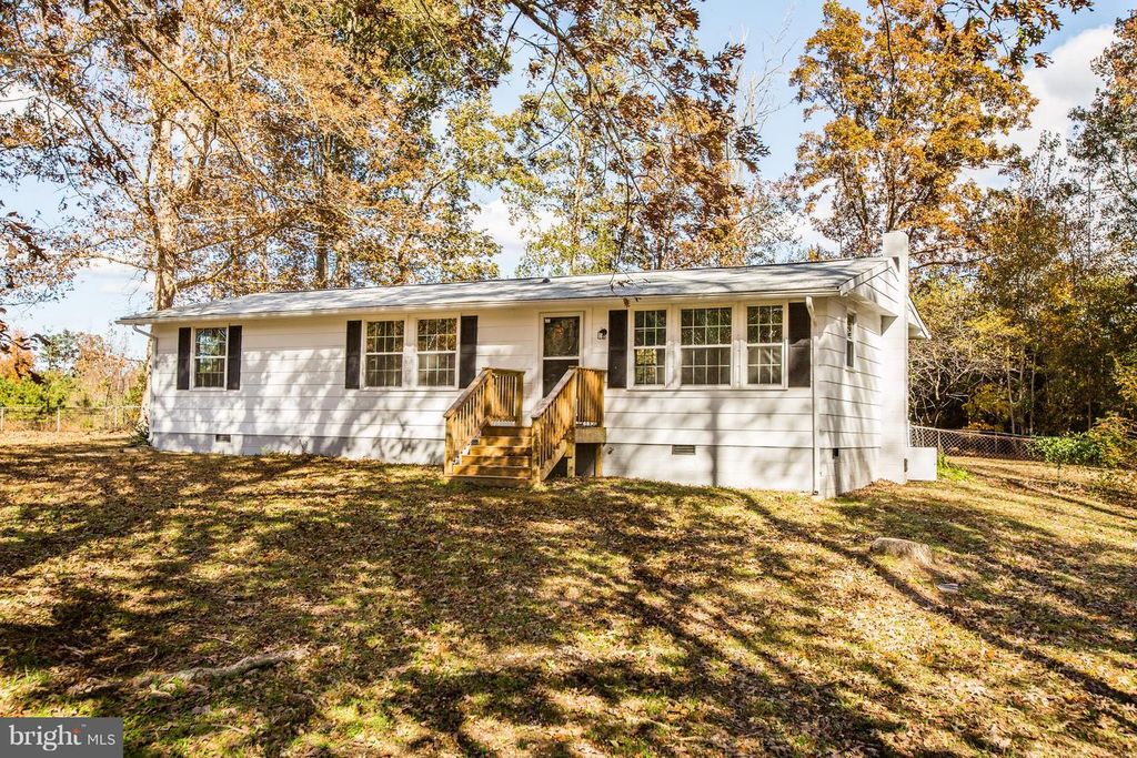 13202 Mount Landing Rd, Tappahannock, VA 3 Bed, 2 Bath SingleFamily Home 22 Photos Trulia